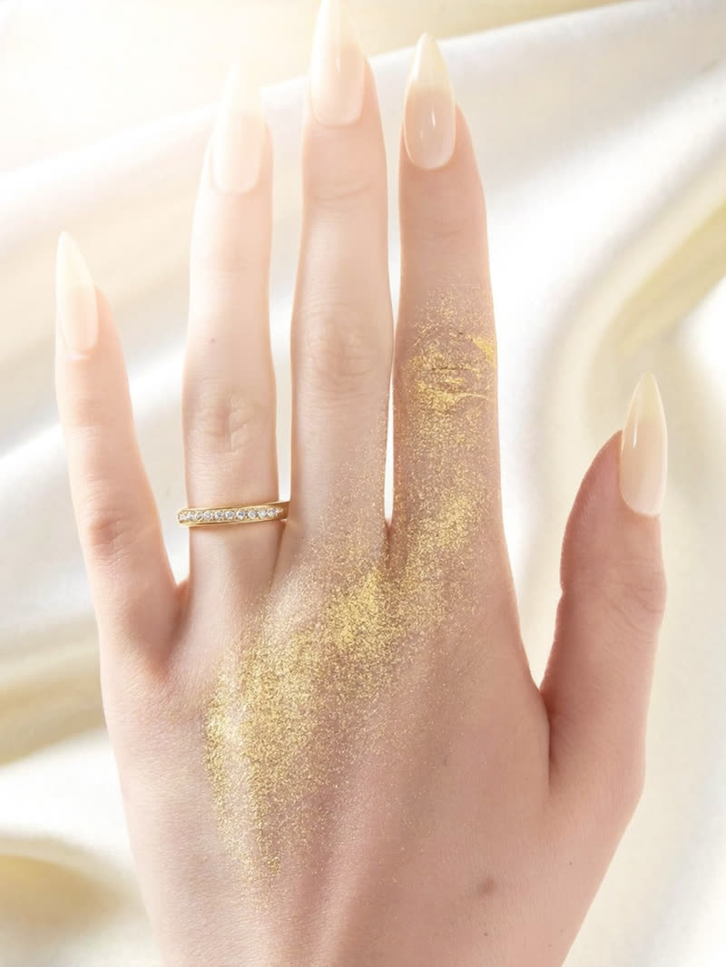 Elegant hand with bare almond nails on black fur — nail width per finger shown in millimetres